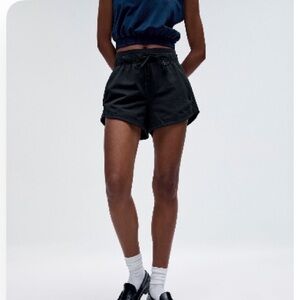 Lululemon Inner Glow High-Rise Short “3